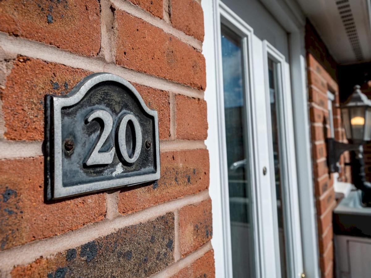 Pass The Keys Town Location For Shrewsbury With 3 Bedrooms Bagian luar foto